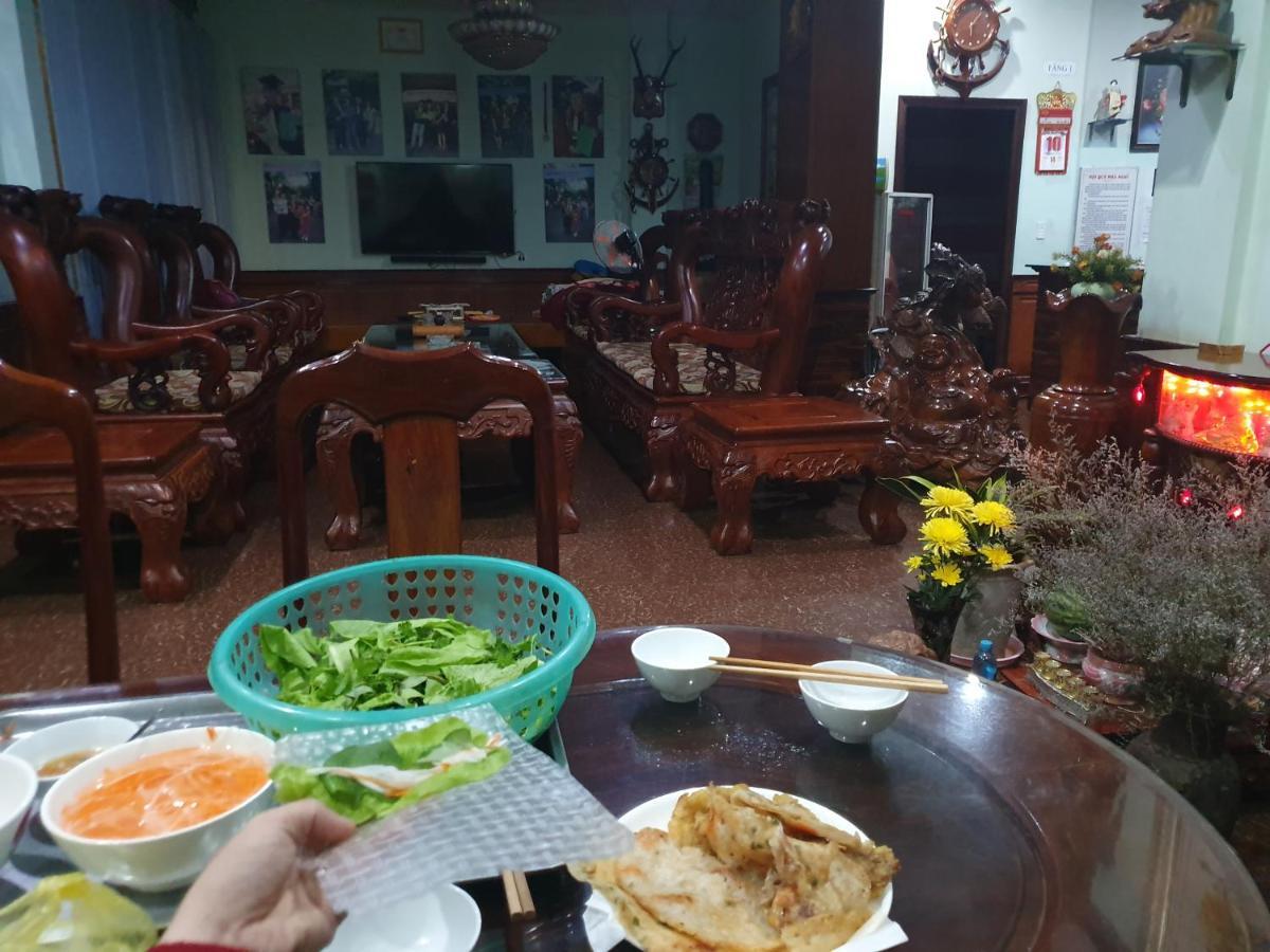 Manh Hung Hotel Buon Ma Thuot Buitenkant foto